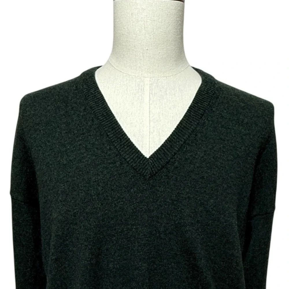 Pendleton Sweater Mens XXL Green Pullover V-Neck 100% Virgin Lambswool Knit
